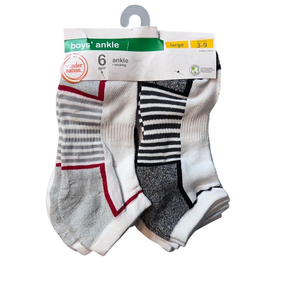Wonder Nation Socks Boys Large White 6 Pair Ankle Wicking Striped Athletic 32446